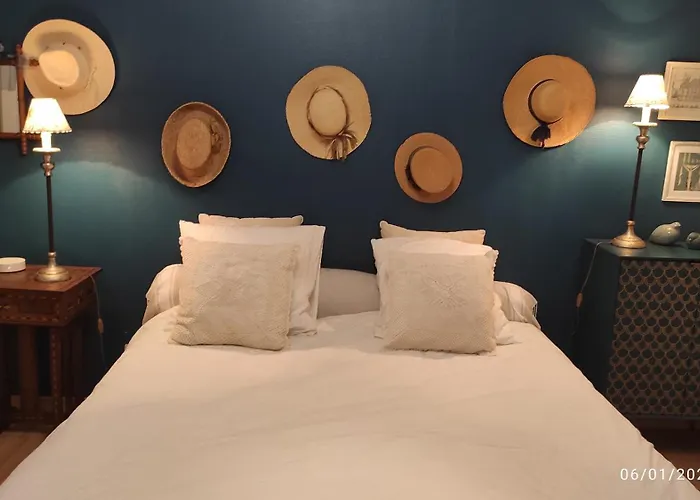 住宿加早餐酒店 Riverside 3*